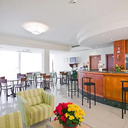 Hotel Globus-3
